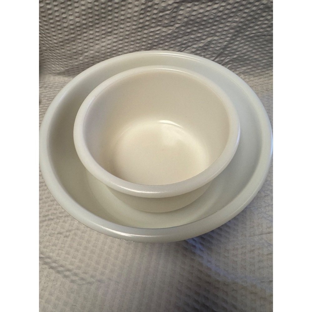 Vintage White Glass Mixing Bowls Crock 6" & 9" Diameter Set of 2 - Picture 16 of 16